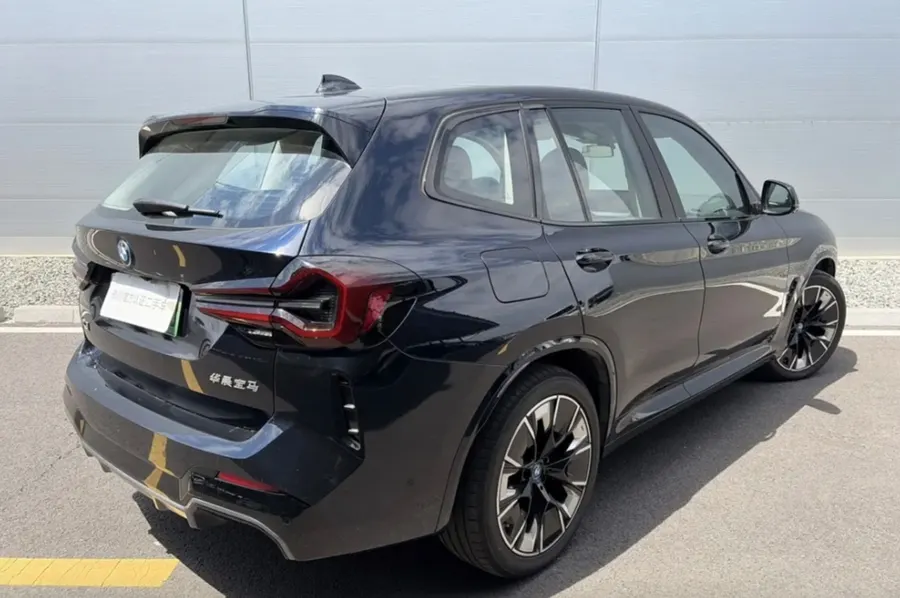 2024 BMW iX3 Pioneer Version 2