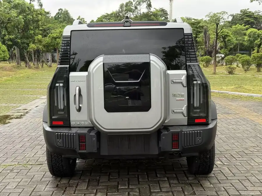 2024 Jetour Traveler 2.0T 4WD Cross PRO+ Entertainment Edition 2