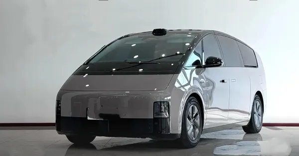 2024 Li Auto MEGA Ultra