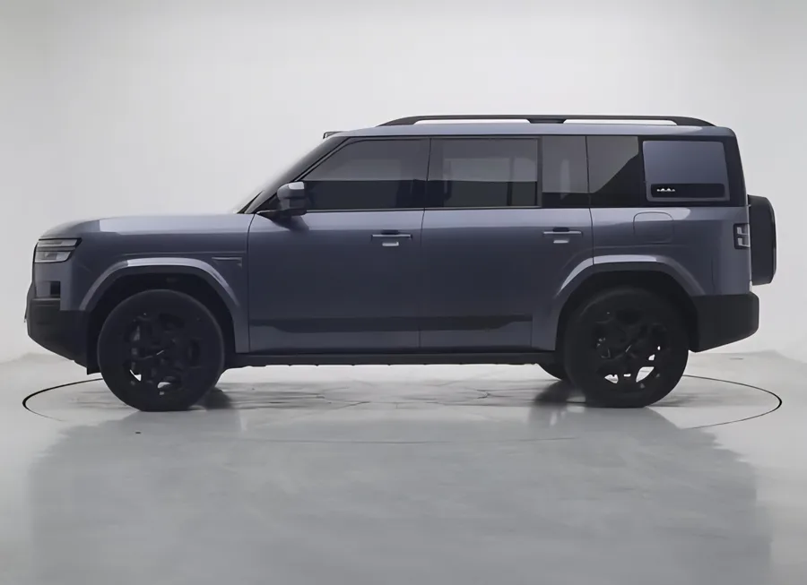 2025 TITAN 7 190KM 4WD Ultra Edition 2