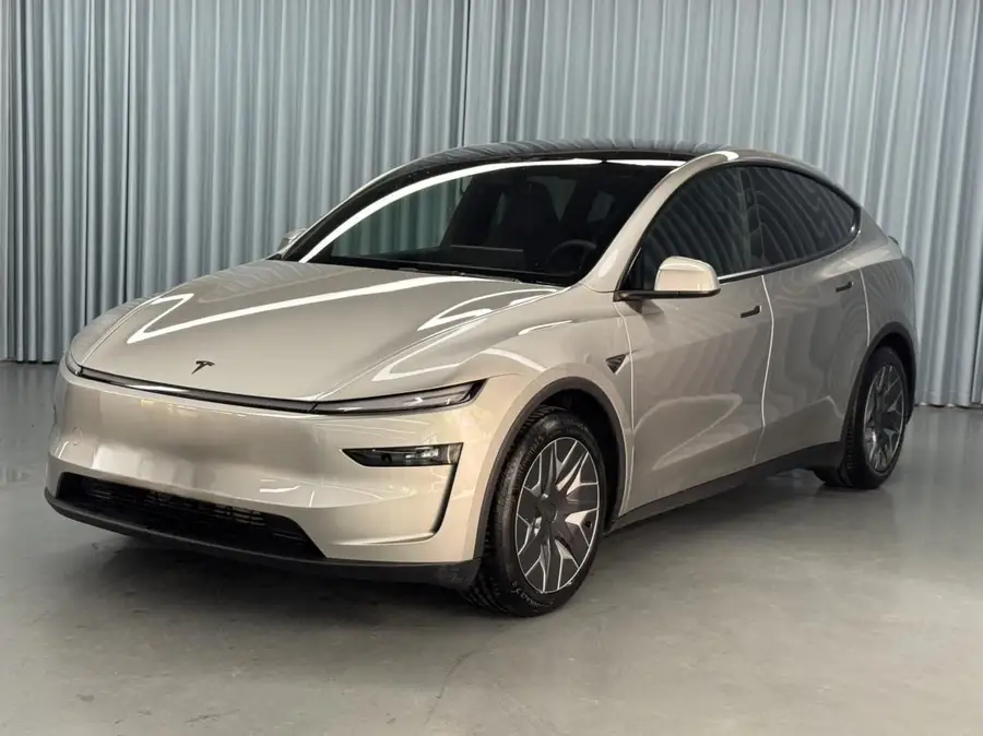 2025 Model Model Y L Long Range All-Wheel Drive