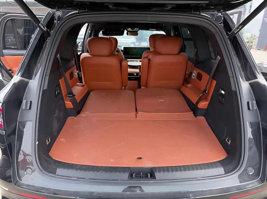 2025 Geely Galaxy M9 210km 4WD Pilot Edition 3