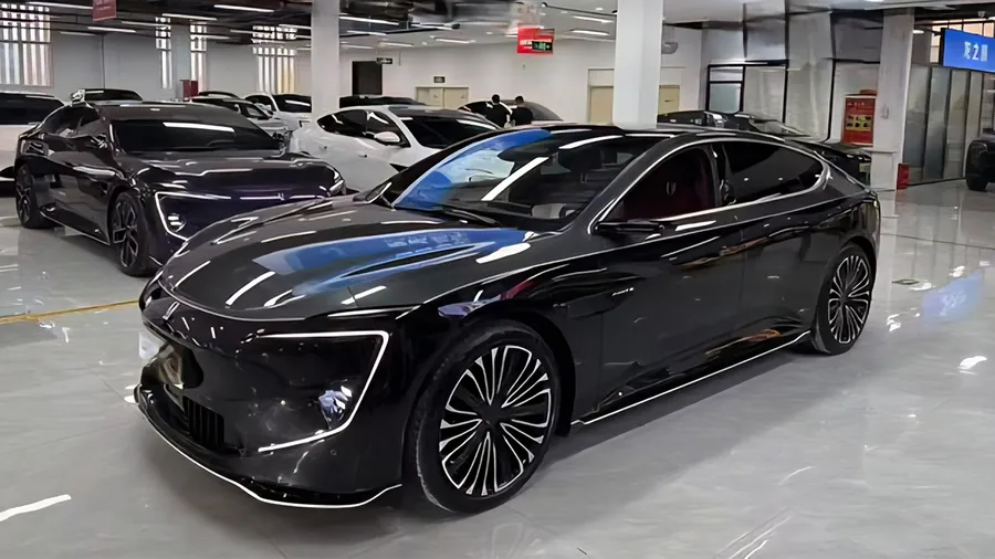 2026 AVATR 12 Royal Theater Edition