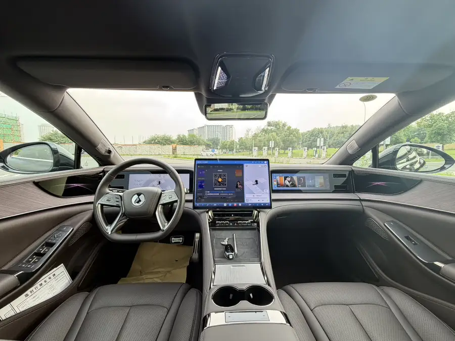 2024 Denza Z9 1100km 4WD Max Edition 4