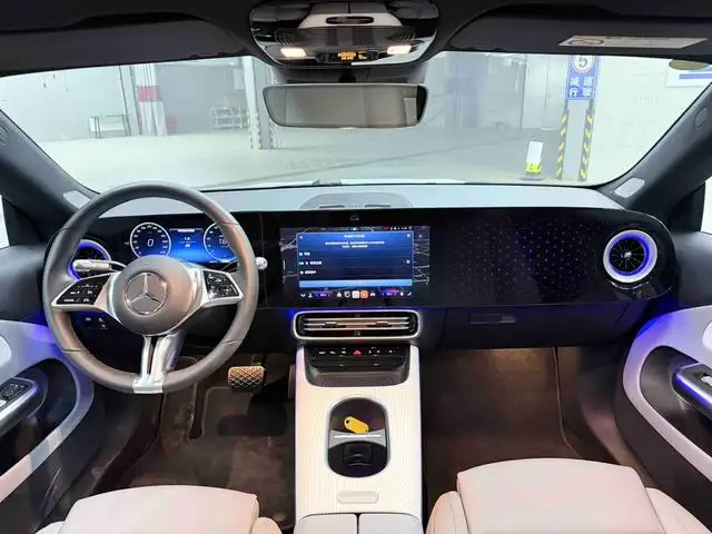 2025 Mercedes-Benz CLA PHEV 300L Extended Range Version 4
