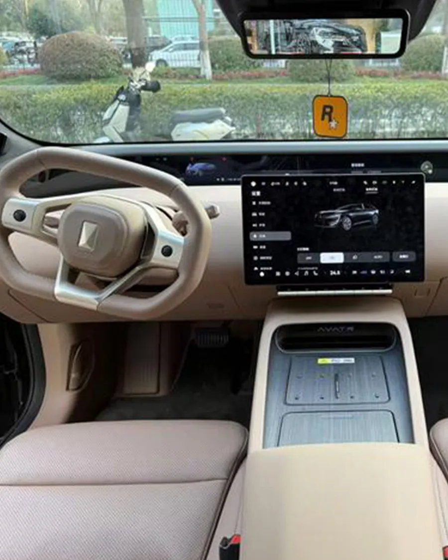 2026 AVATR 12 Ultra EV 4WD 4