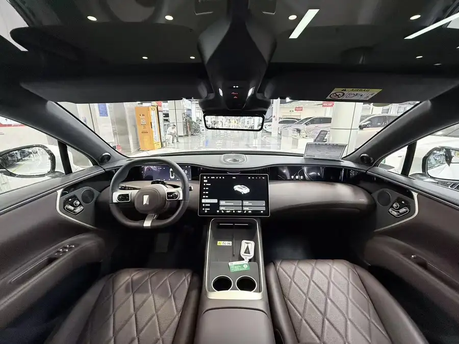 2025 Avatr 11 Facelift Max EREV 4