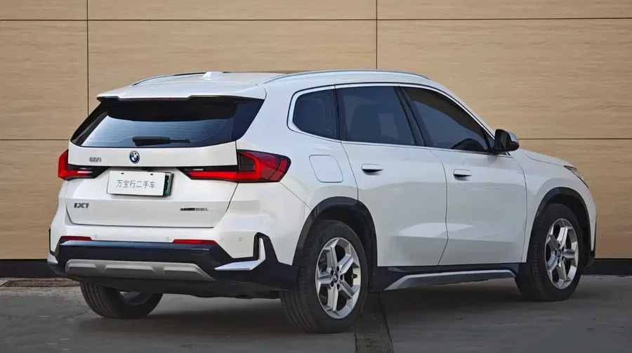 2025 BMW iX1 eDrive25L X Design Package 3