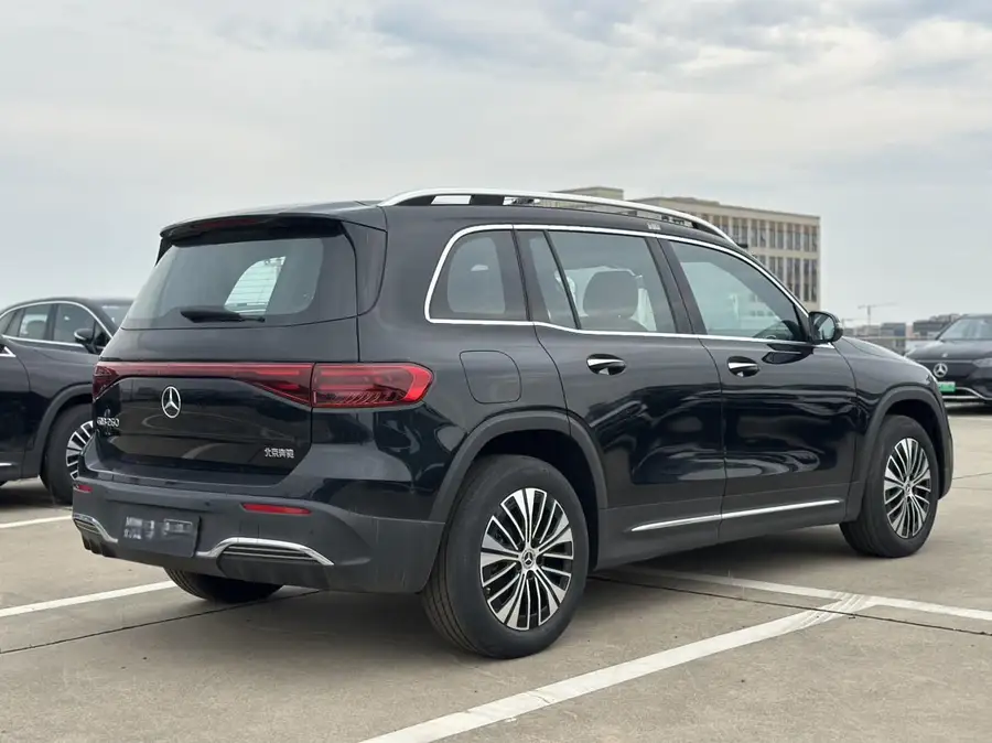2025 Mercedes-Benz EQB 260 3