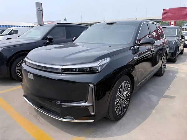 2025 Geely Galaxy M9 210km 4WD Pilot Edition