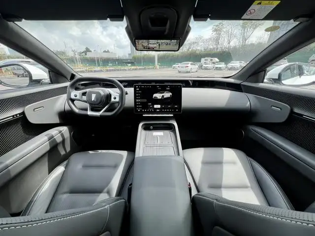2025 AVATR 12 Max Extended Range Edition 4