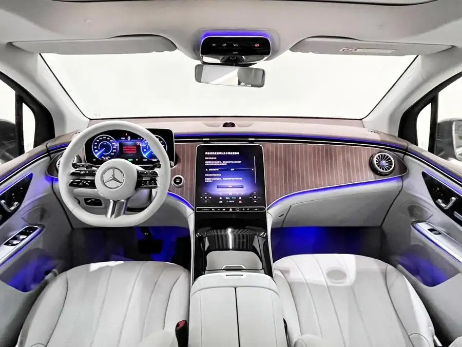 2024 Mercedes-Benz EQE SUV 500 4MATIC Pioneer Edition 4