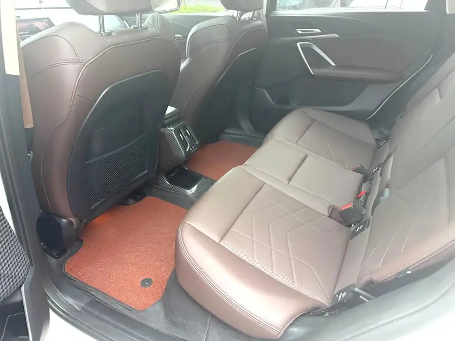 2023 BMW iX1 eDrive25L M Sport Package 3