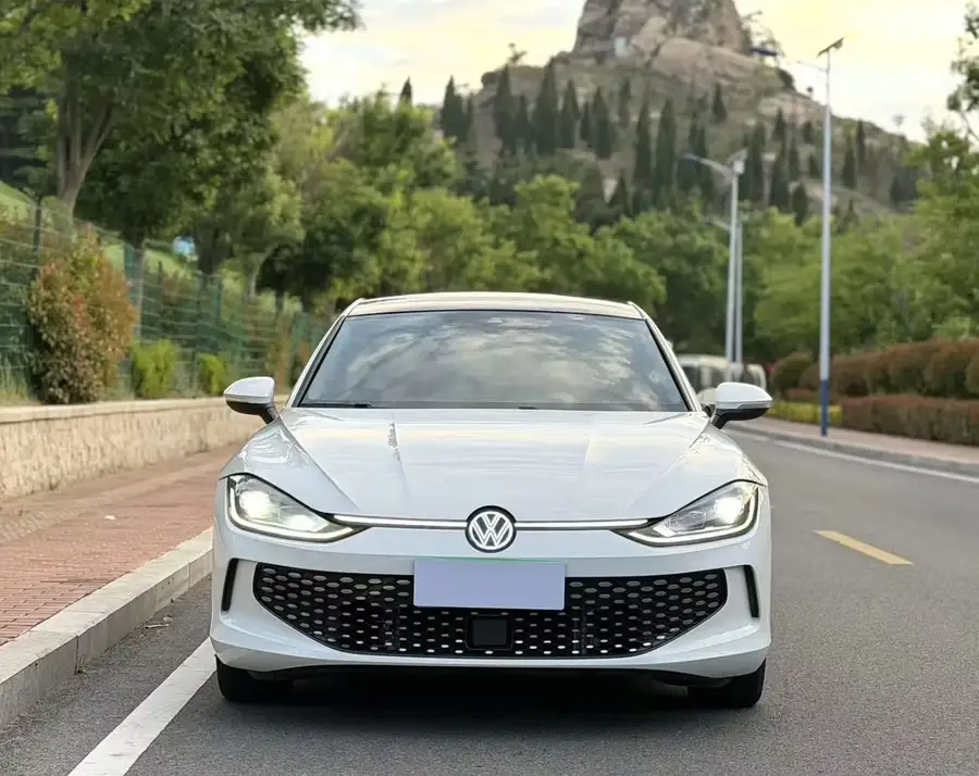 2023 Volkswagen Lamando L 280TSI DSG Cool Spice Edition 2