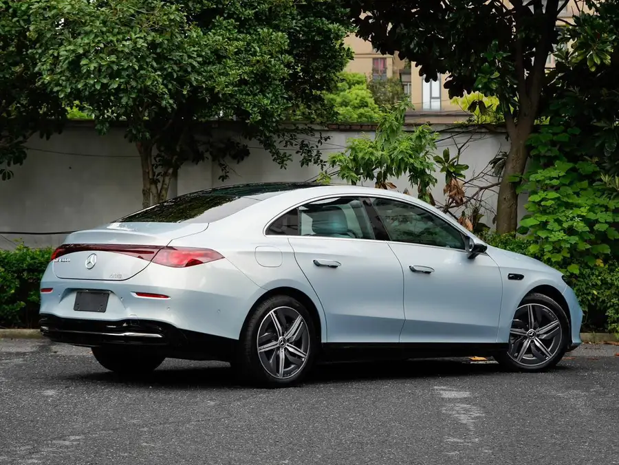 2025 Mercedes‑Benz CLA with EQ Technology 300L Extra‑Long Range Version 2