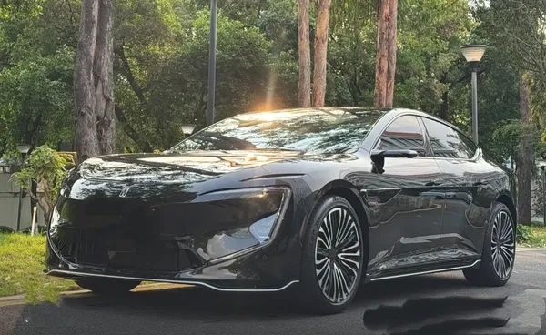 2025 AVATR 12 Max Pure Electric Edition