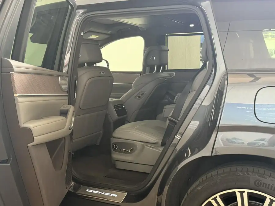 2025 Denza N9 Flagship Model 3