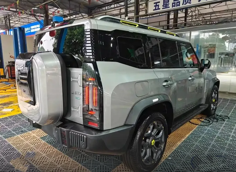 2024 Jetour Traveler C-DM 208KM Wilderness Edition 2