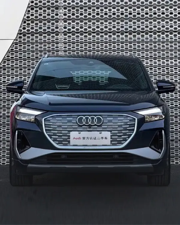 2024 Audi Q4 e-tron 40 e-tron Premium Edition