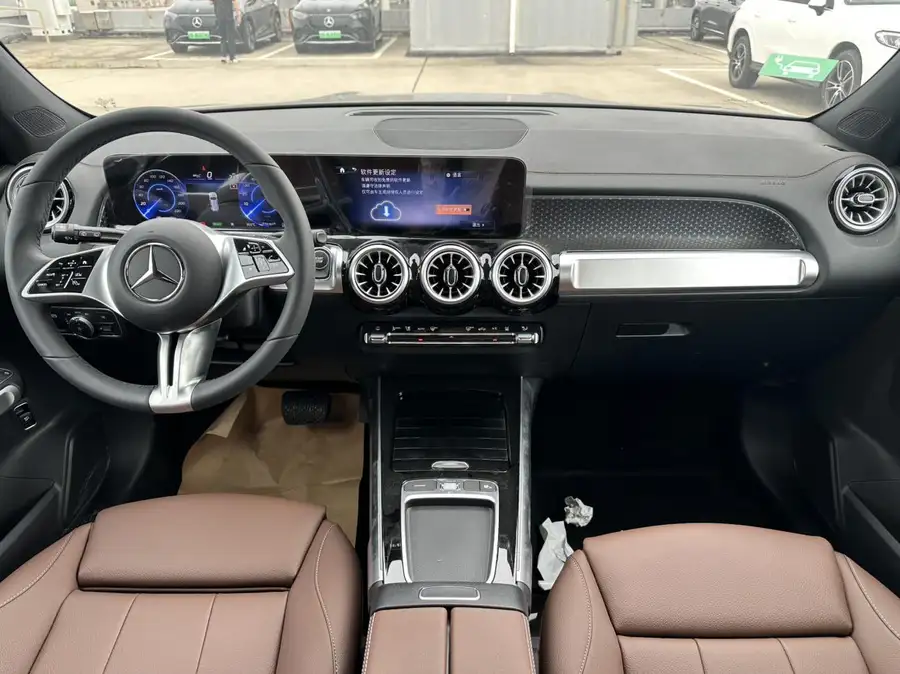 2025 Mercedes-Benz EQB 260 4