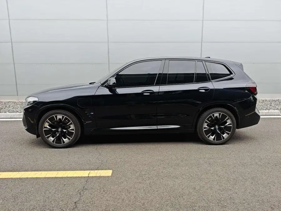2024 BMW iX3 Innovation Edition 2