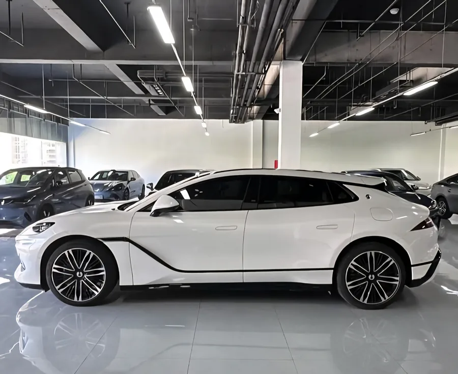 2024 Denza Z9GT 1100 4WD Ultra Launch Edition 2