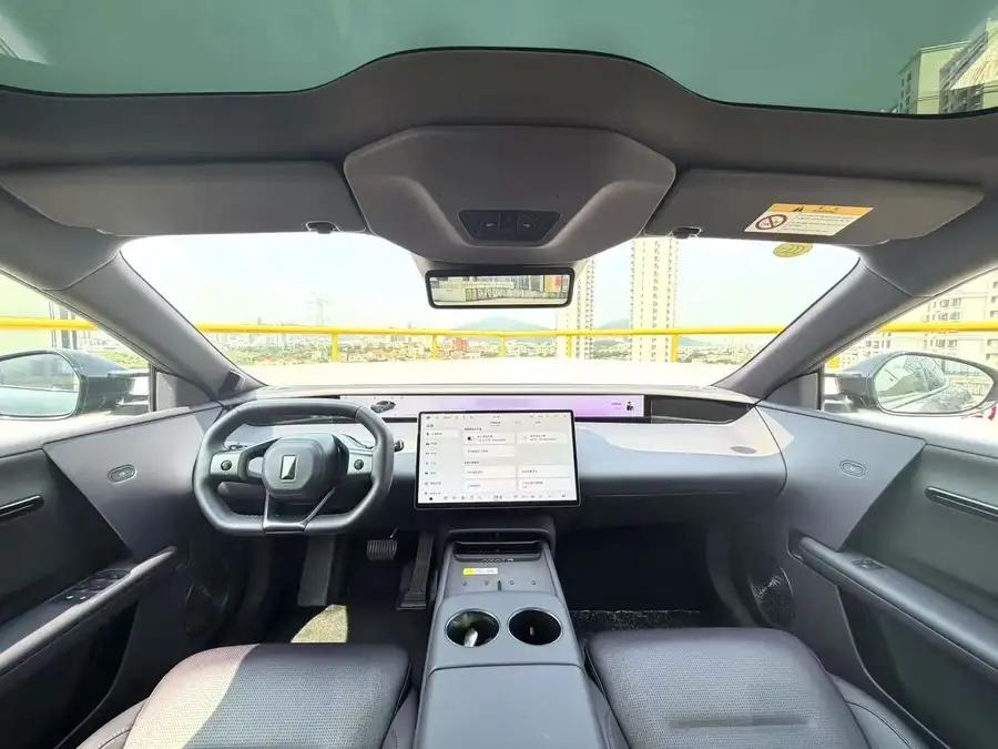 2025 AVATR 06 Ultra Pure Electric Edition 3