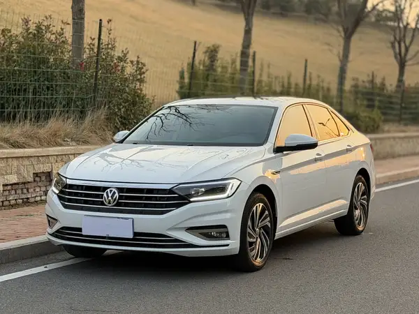 2021 Volkswagen Sagitar 280TSI DSG Overtake