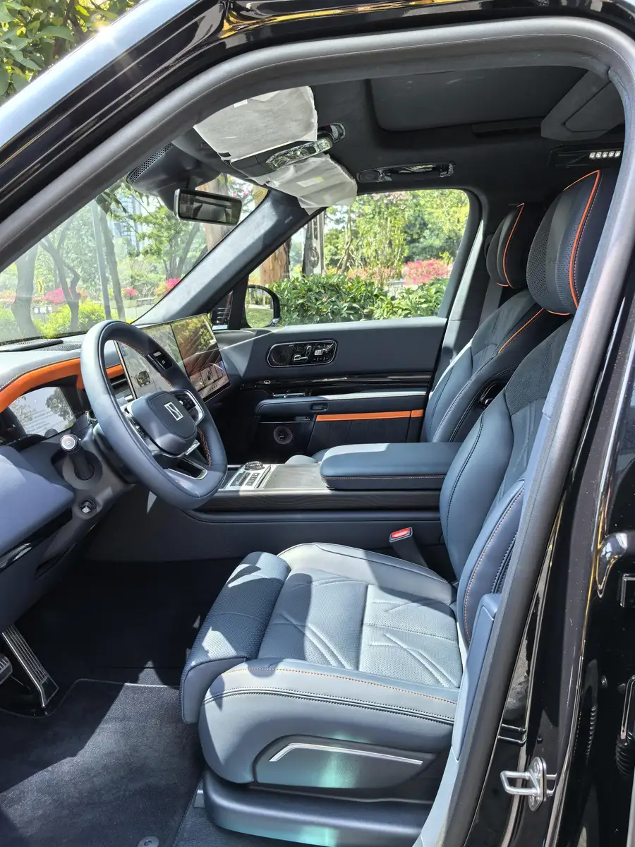 2025 Zeekr 9X Obsidian Black Version 70kWh 4