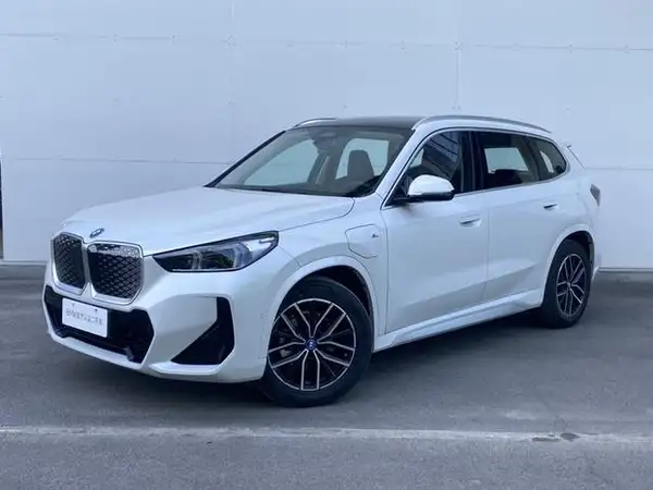 2025 BMW iX1 eDrive25L M Sport Package