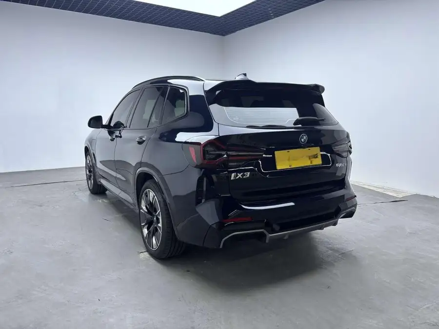 2024 BMW iX3 Pioneering Edition 3