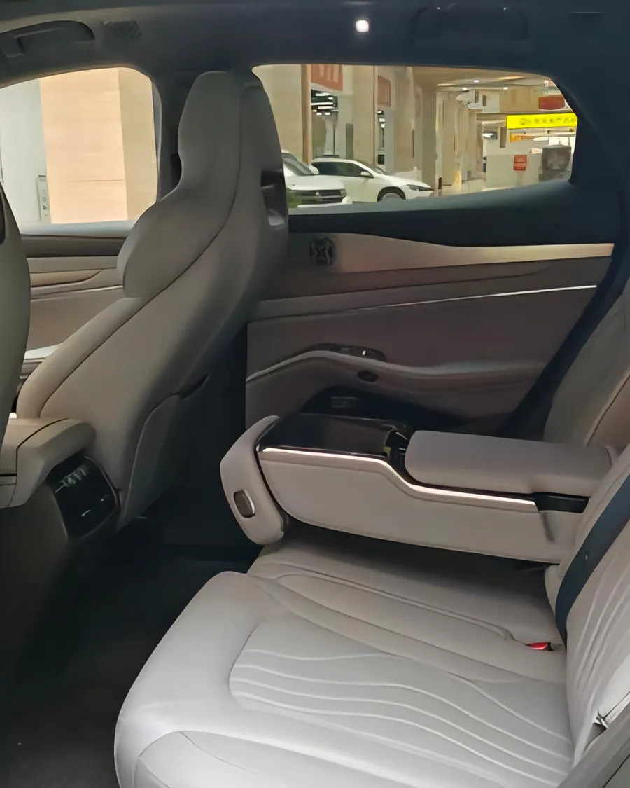 2024 Denza N7 630 AWD Smart Driving Max Edition 4