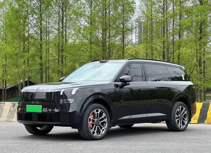 2025 Lynk & Co 900 1.5T Ultra