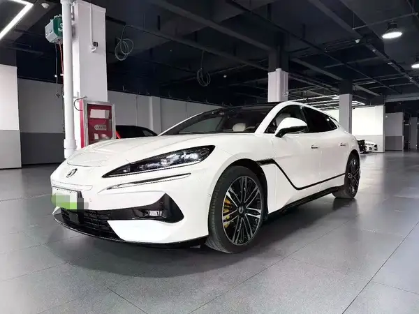 2024 Denza Z9GT 1100 4WD Ultra Edition
