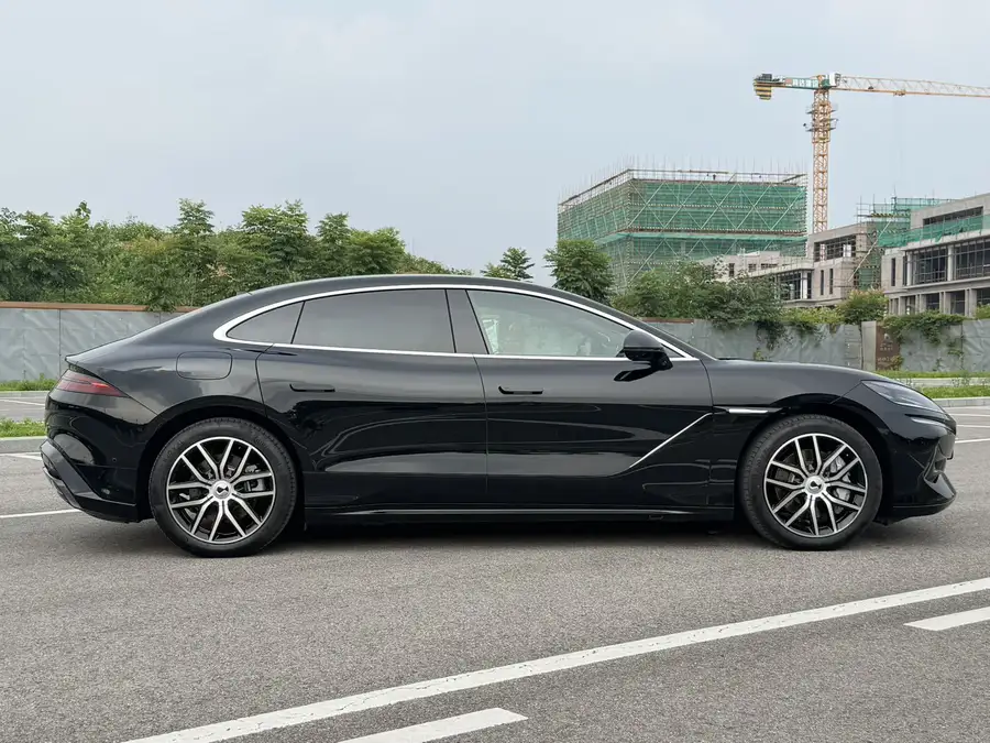 2024 Denza Z9 1100km 4WD Max Edition 3