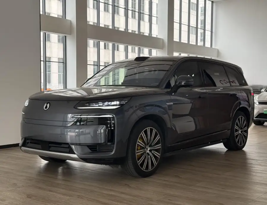 2025 Denza N9 Flagship Model