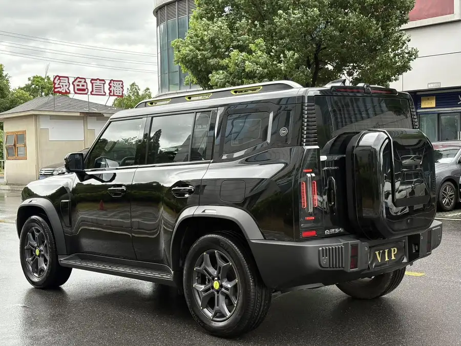 2024 Jetour Traveler 2.0T 4WD Cross PRO Entertainment Edition 4