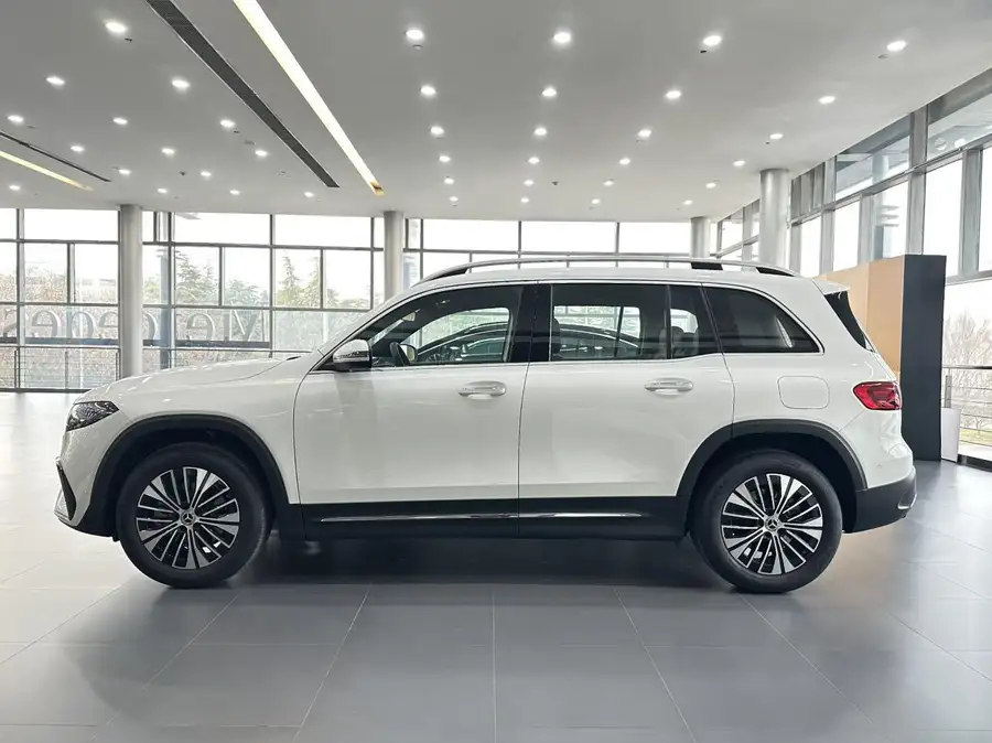 2025 Mercedes-Benz EQB 260 2
