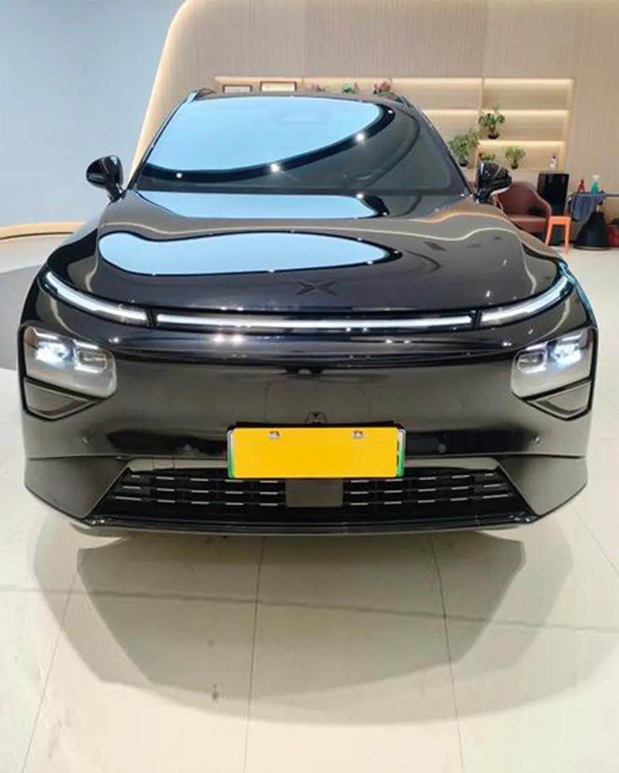 2025 XPeng G9 625 Long Range Max