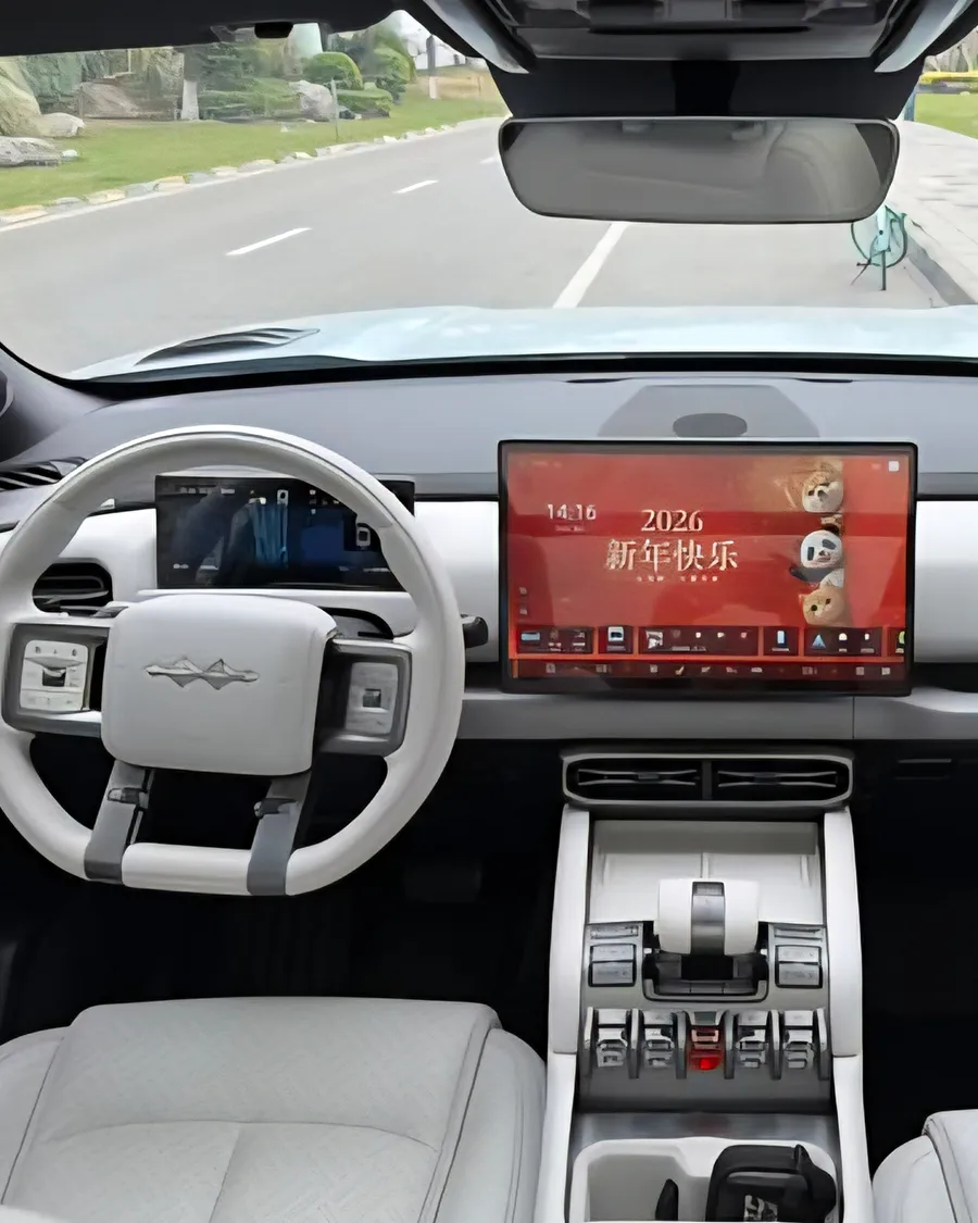 2025 Ti 3 501KM 4WD Max Edition 4