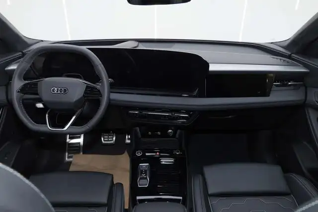 2026 Audi Q6L e-tron Launch Pilot Edition 4
