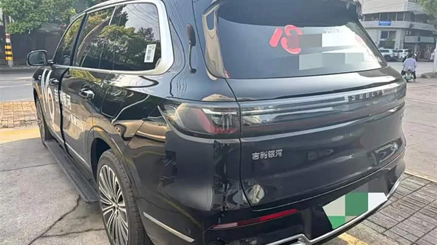 2025 Geely Galaxy M9 210km 4WD Pilot Edition 2
