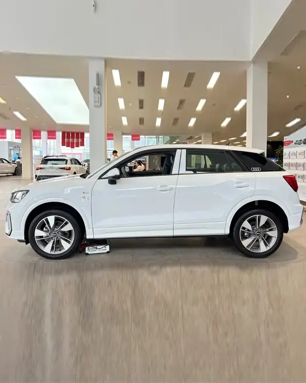 2025 Audi Q2L 35 TFSI Style Dynamic Edition