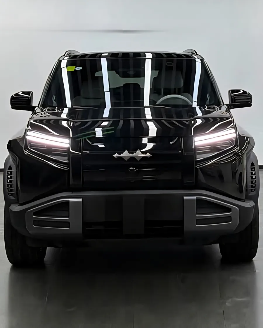2025 Tan 3 501KM 4WD Ultra Edition 3