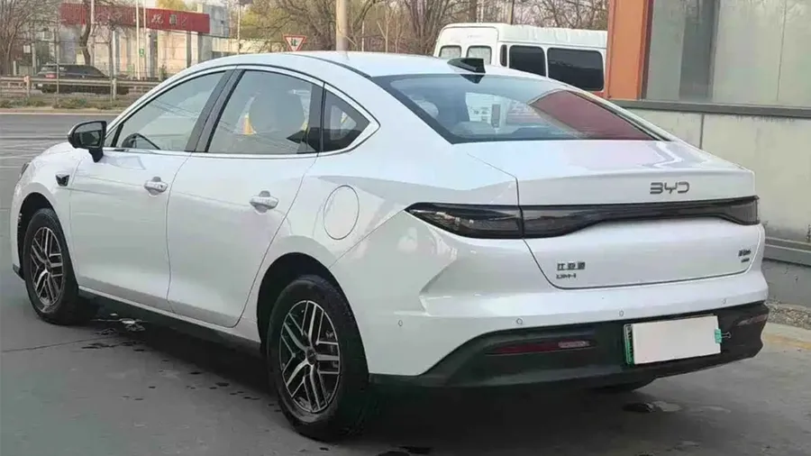 2025 BYD Seal 05 DM-i Smart Driving 120KM Flagship Edition 2