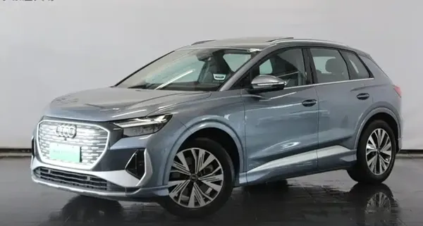 2024 Audi Q4 e-tron 40 e-tron Executive Edition