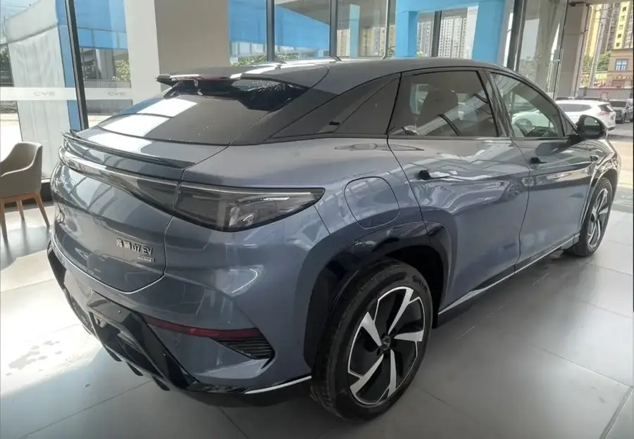 2025 BYD Seal 07 EV 610 Smart Driving Edition 2