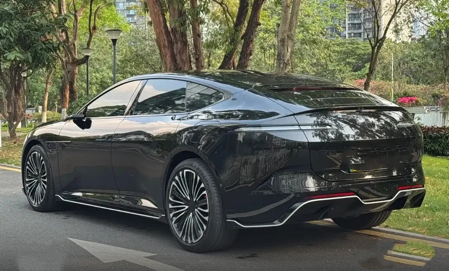 2025 AVATR 12 Max Pure Electric Edition 3