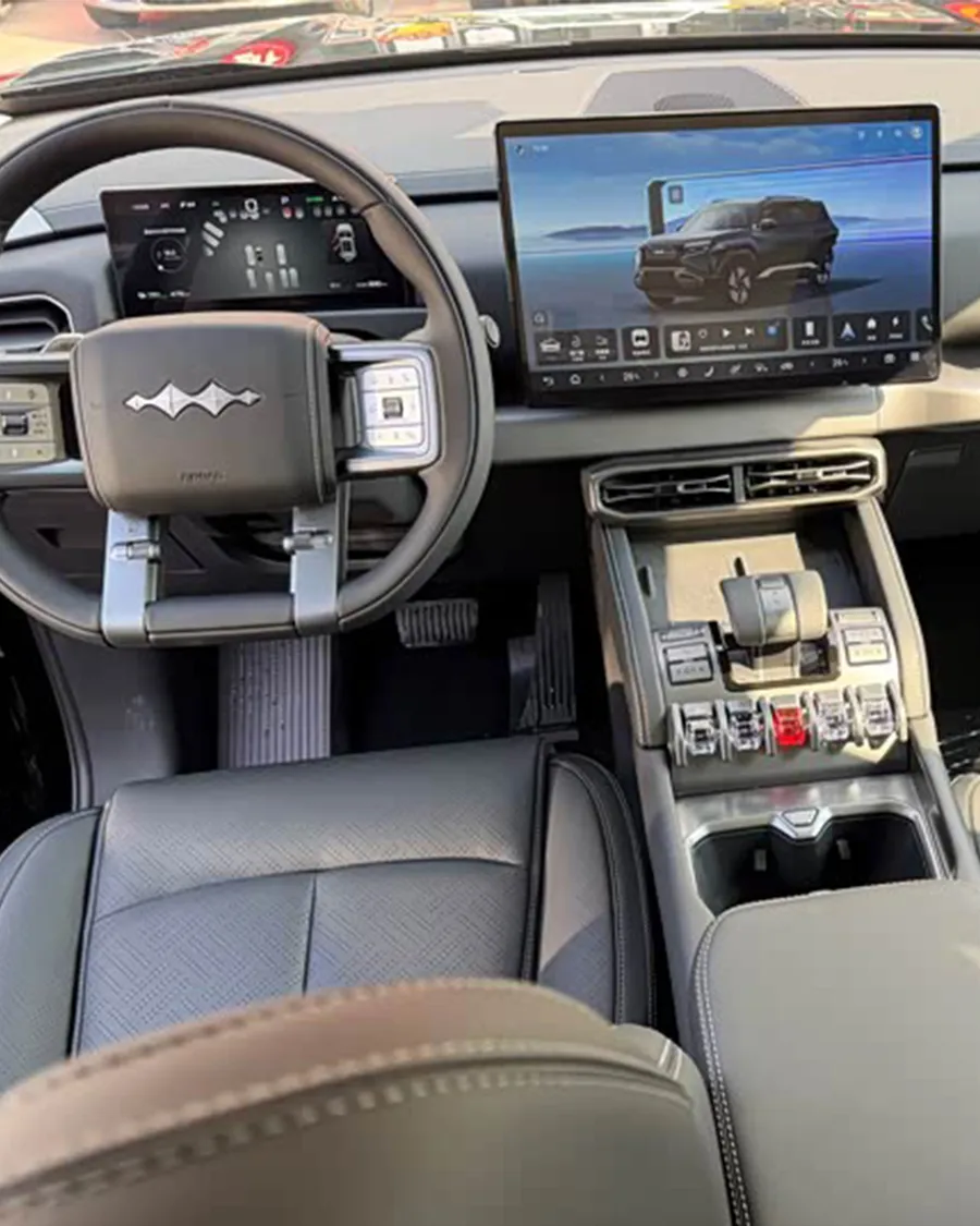 2025 Tan 3 501KM 4WD Ultra Edition 4