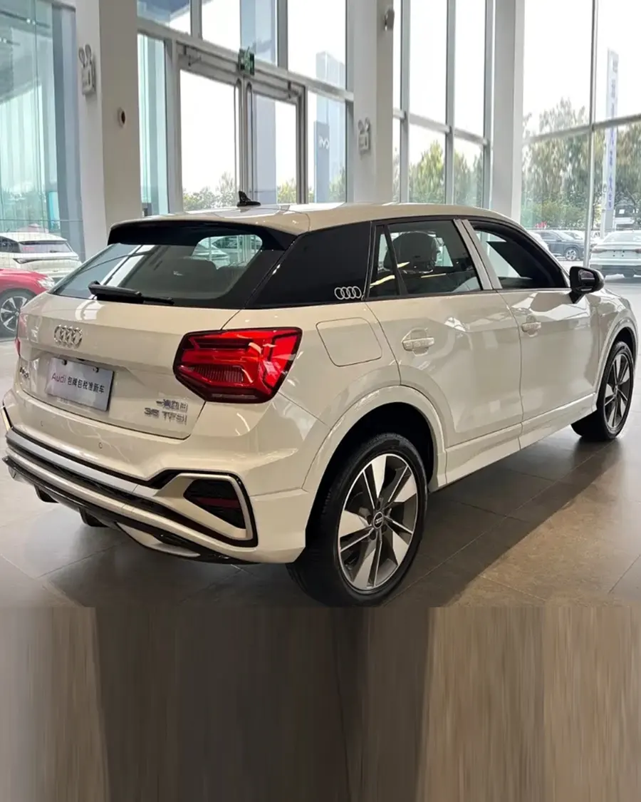 2025 Audi Q2L 35 TFSI Style Dynamic Edition 2